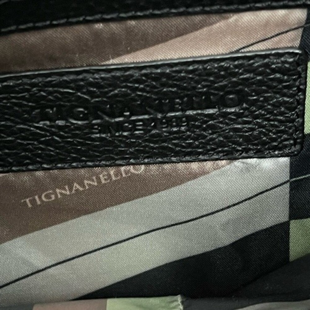 Tignanello Pebble Black Leather Hobo Purse/Bag. Front Pocket. Lined interior. - Picture 9 of 11
